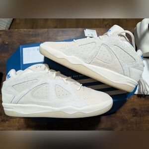 Adidas x Bad Bunny Badbo 1.0